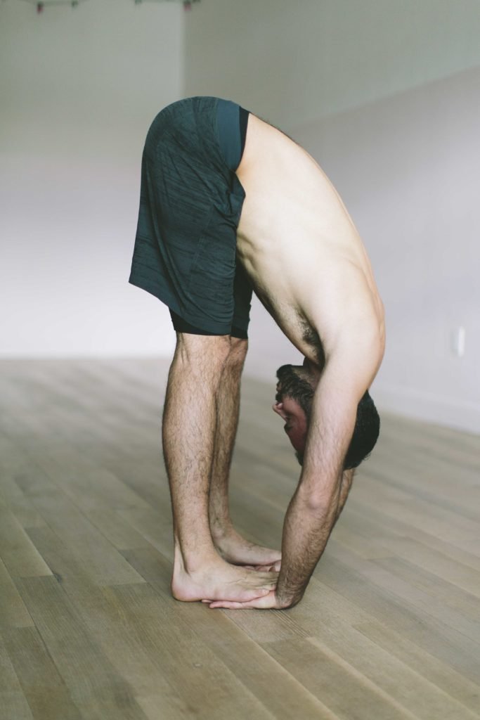 A Yoga Sequence To Strengthen The Wrists And Shoulders For Handstand