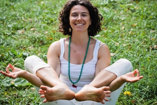 Body-Positive Yoga: 34 Photos to Dispel the Myth of the Yoga Body - Sonima