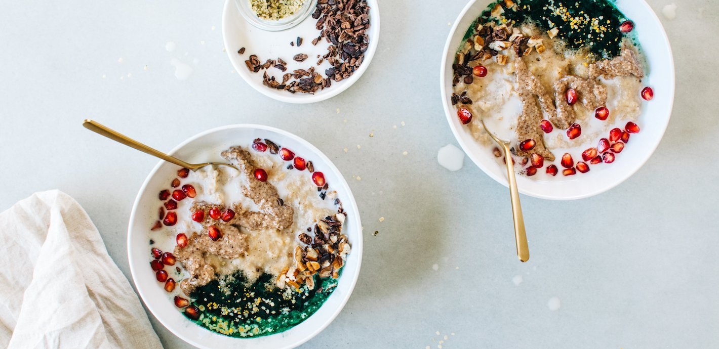 Superfood Oatmeal Bowl (7g protein!) - Fit Foodie Finds