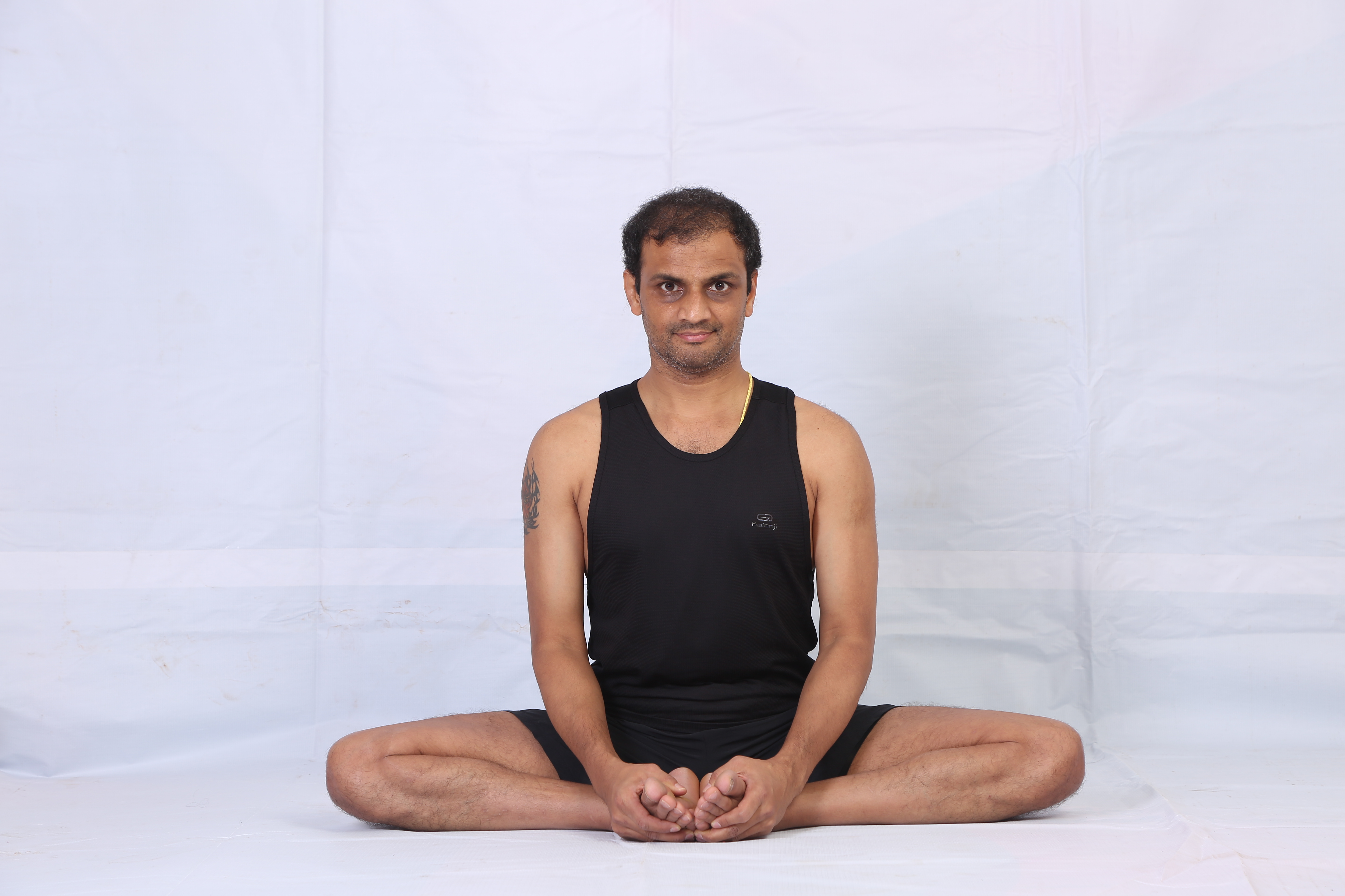 baddhakonasana 2 MG5A6183 - Sonima